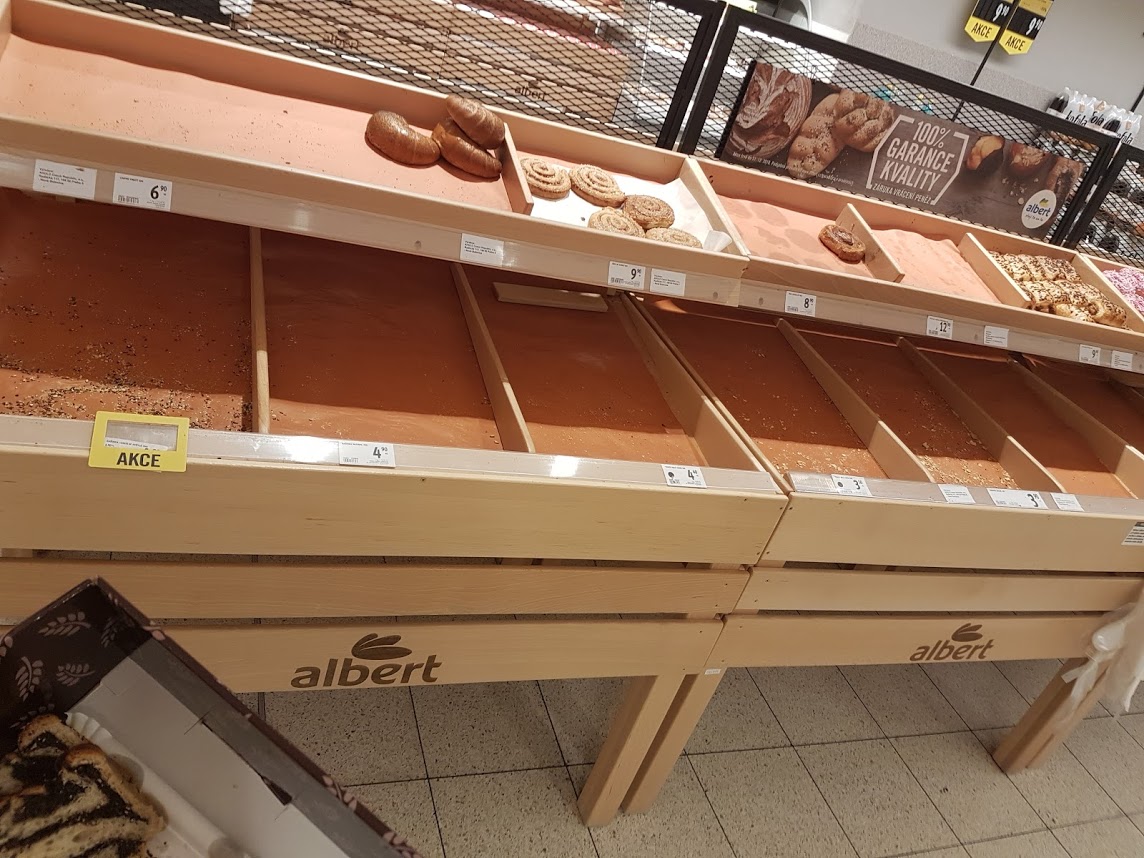 Promotori per la degustazione della pasticceria Penam Kutna Hora